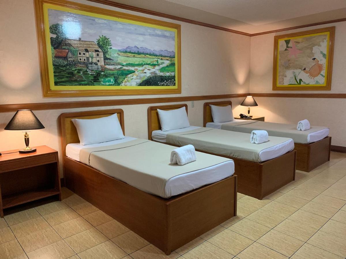 La Maja Rica Hotel Tarlac Kültér fotó