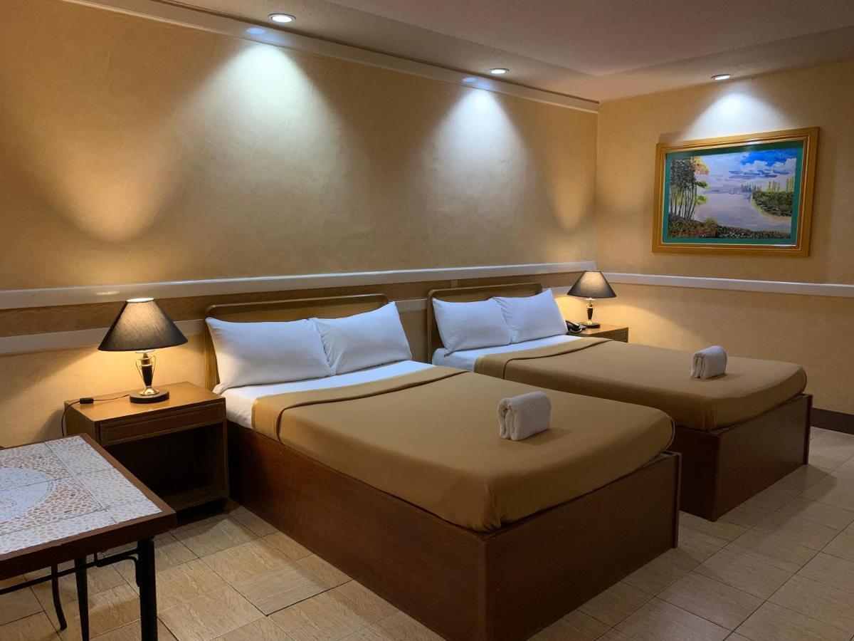 La Maja Rica Hotel Tarlac Kültér fotó