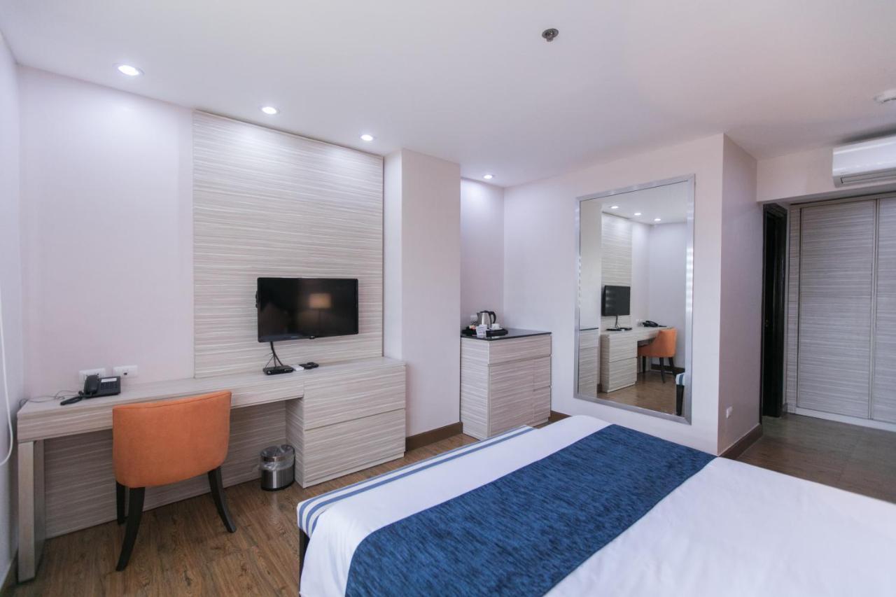 La Maja Rica Hotel Tarlac Kültér fotó