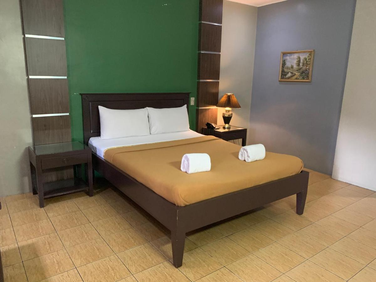 La Maja Rica Hotel Tarlac Kültér fotó